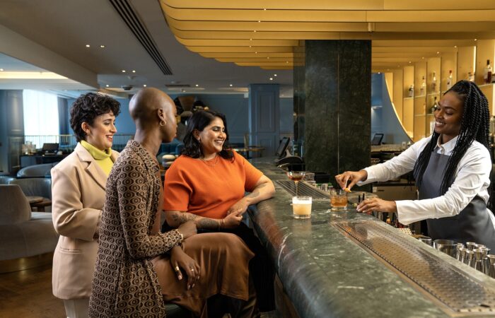 5_astuces_pour_bien_s_habiller_à_un_cocktail_professionnel