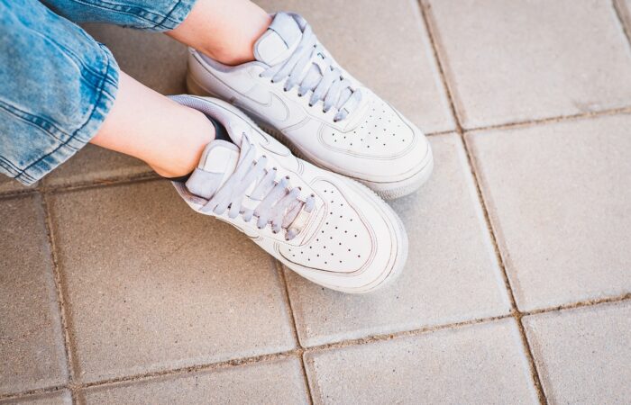 Les_Pieds_qui_Brûlent_la_Nuit:_Solutions_Stylish_pour_un_Sommeil_Paisible_